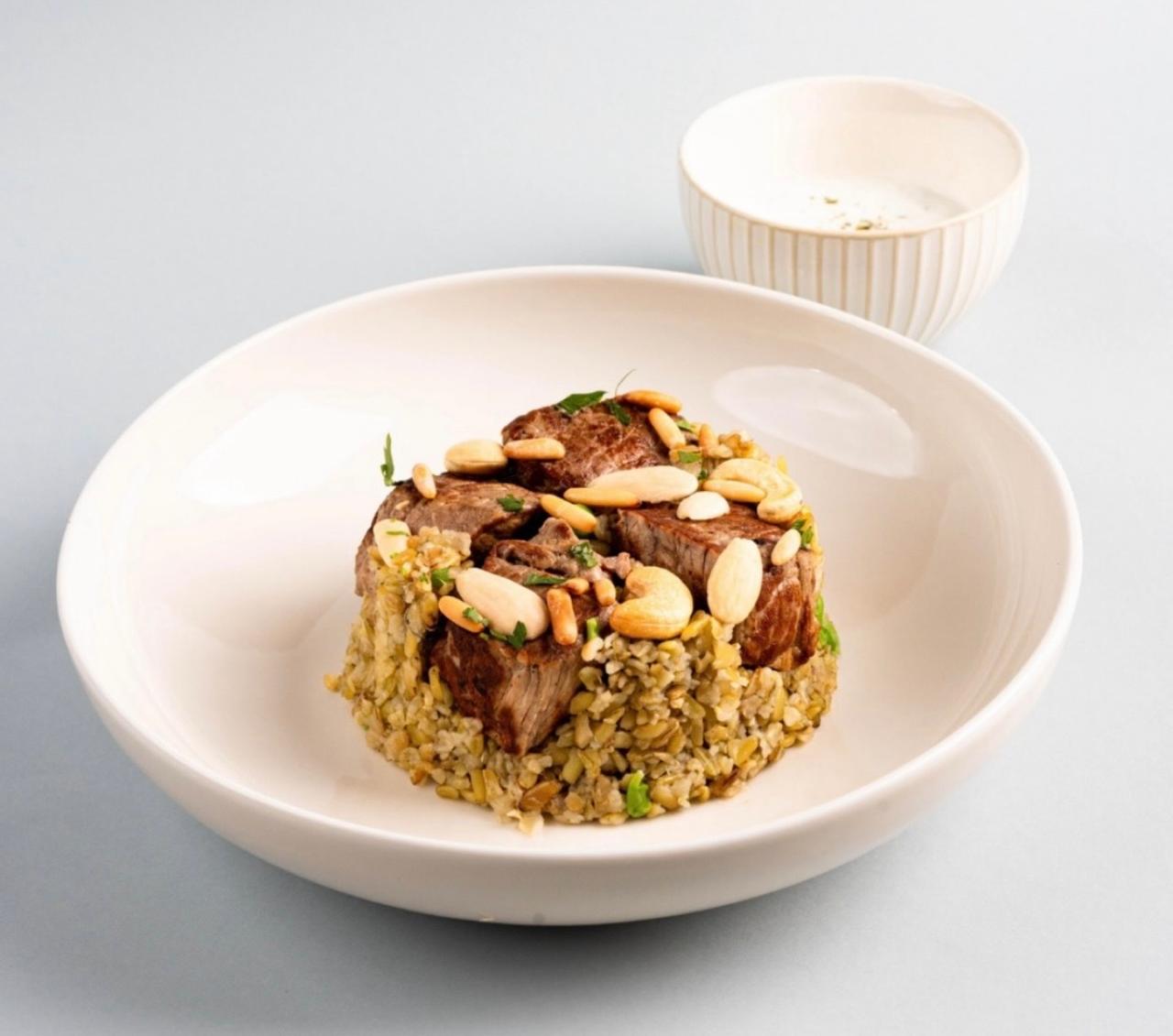 Meat Maglouba with vegetables