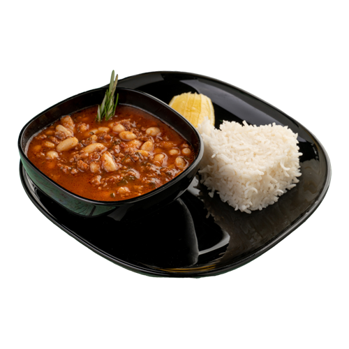 White Beans Stew With Tomato Saucs And Ground Beef